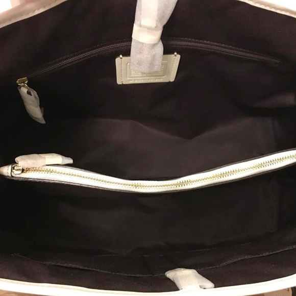 ❌❌❌❌SOLD❌❌❌❌🥥Coach Signature Shoulder Bag🥥 - Picture 6 of 8